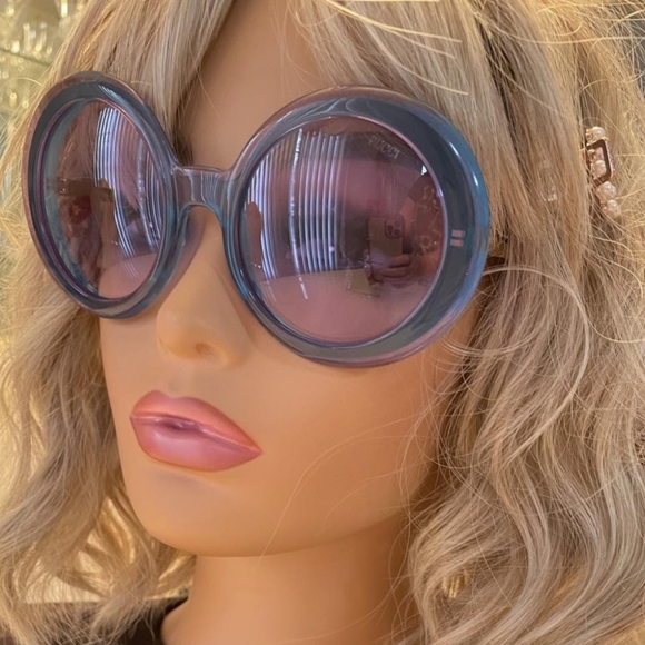 Emilio Pucci Sunglasses - Picture 3 of 5